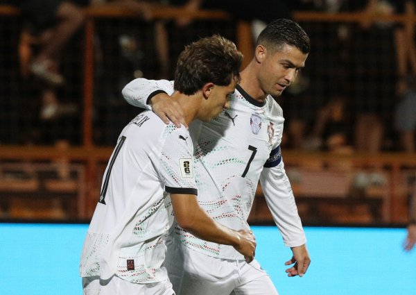 Martinez B và C đã ca ngợi Ron