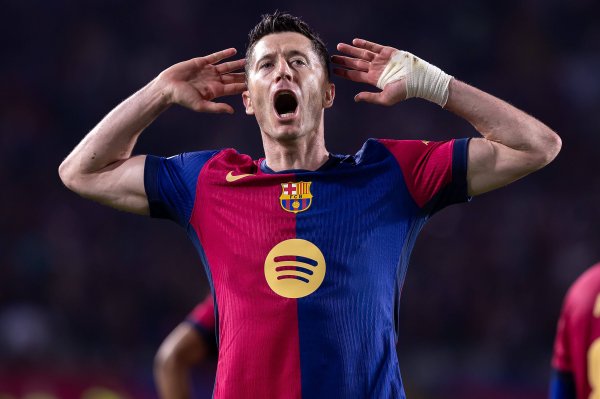 4 năm sự nghiệp xanh đỏ! Roman