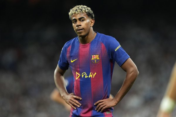 Một tháng mười thảm họa! AS: Y