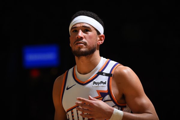 Giỏi chiến đấu! Booker trở thà