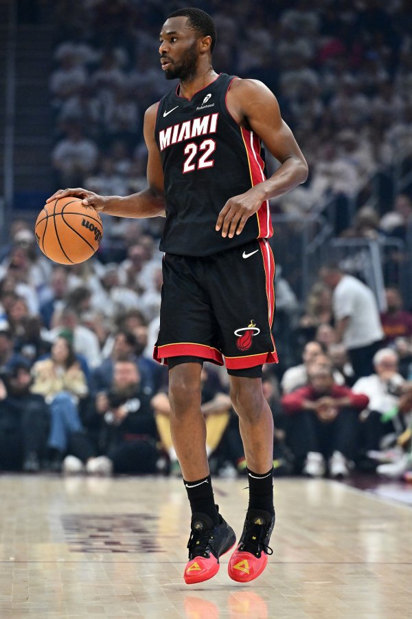 Không tốt! Wiggins thực hiện 6