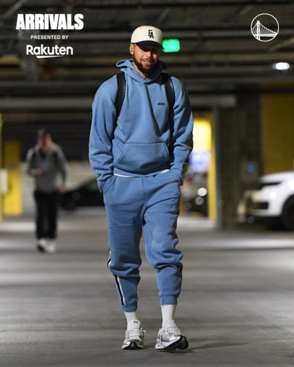 Warriors sẽ mặc gì khi vào địa