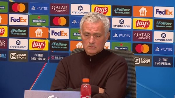 Ajax thắng cả 7 trận! Mourinho: Real Madrid thời đó có Ronaldo, Benzema và Higuain...đây là lý do